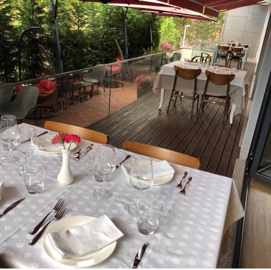 Shëngjin Domus Hotel & Apartments מראה חיצוני תמונה