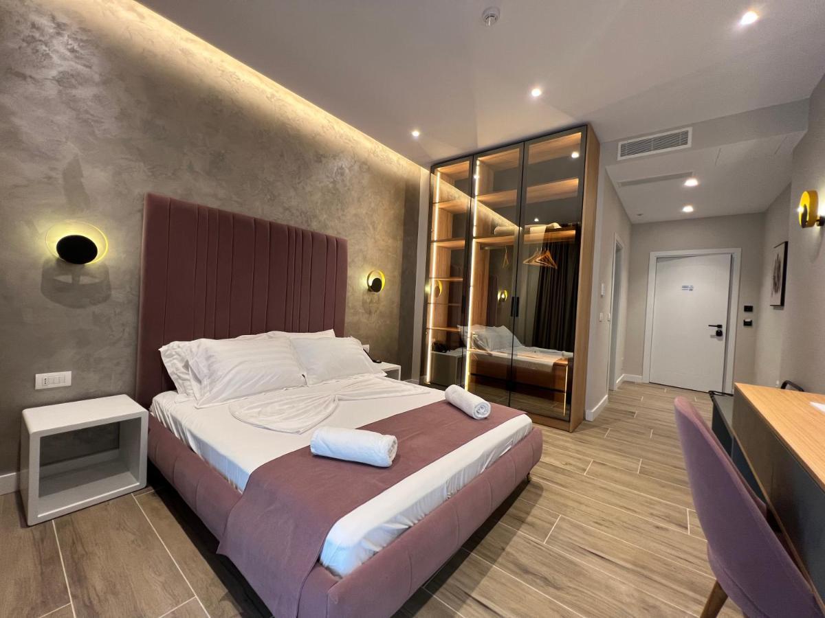Shëngjin Domus Hotel & Apartments מראה חיצוני תמונה