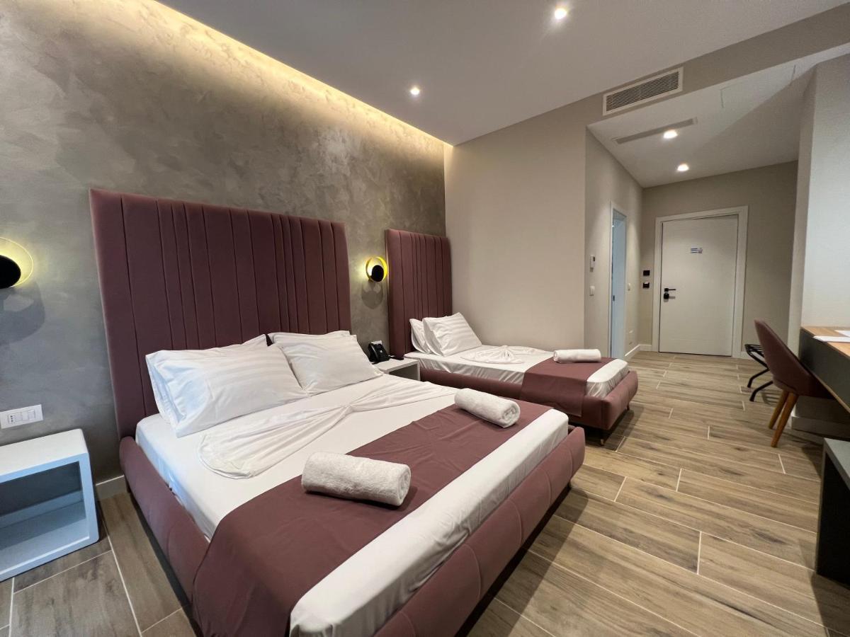 Shëngjin Domus Hotel & Apartments מראה חיצוני תמונה