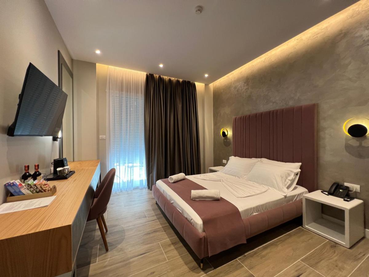 Shëngjin Domus Hotel & Apartments מראה חיצוני תמונה