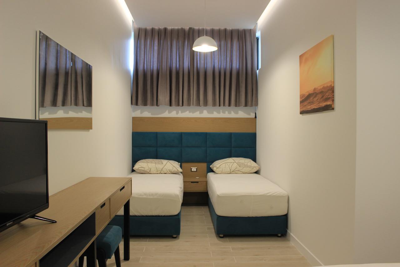 Shëngjin Domus Hotel & Apartments מראה חיצוני תמונה