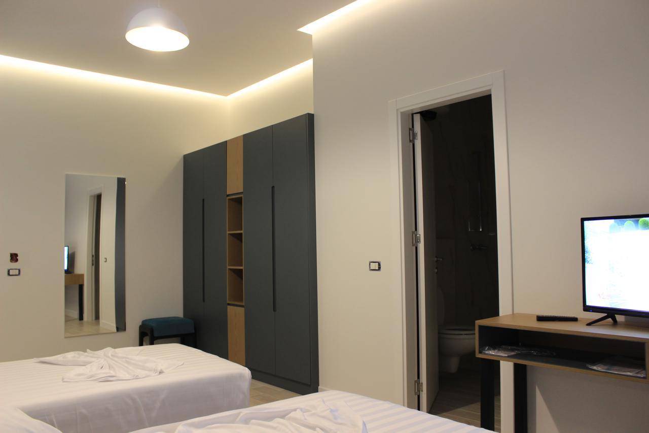 Shëngjin Domus Hotel & Apartments מראה חיצוני תמונה