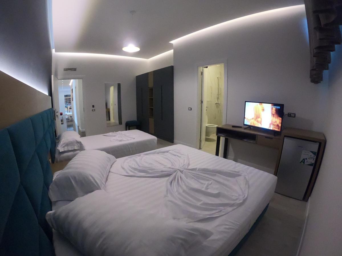 Shëngjin Domus Hotel & Apartments מראה חיצוני תמונה