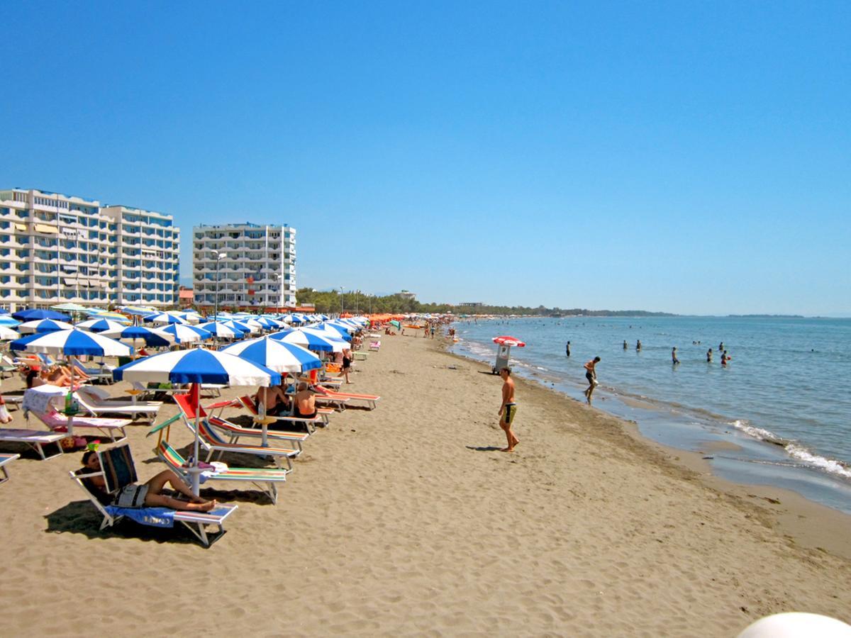Shëngjin Domus Hotel & Apartments מראה חיצוני תמונה